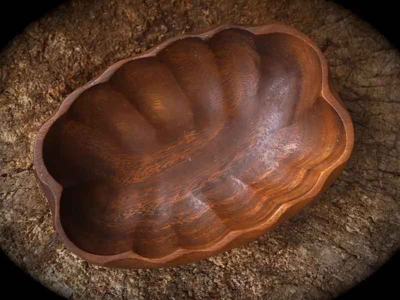 handgeschnitzte Holzschüssel "12-Bögen"