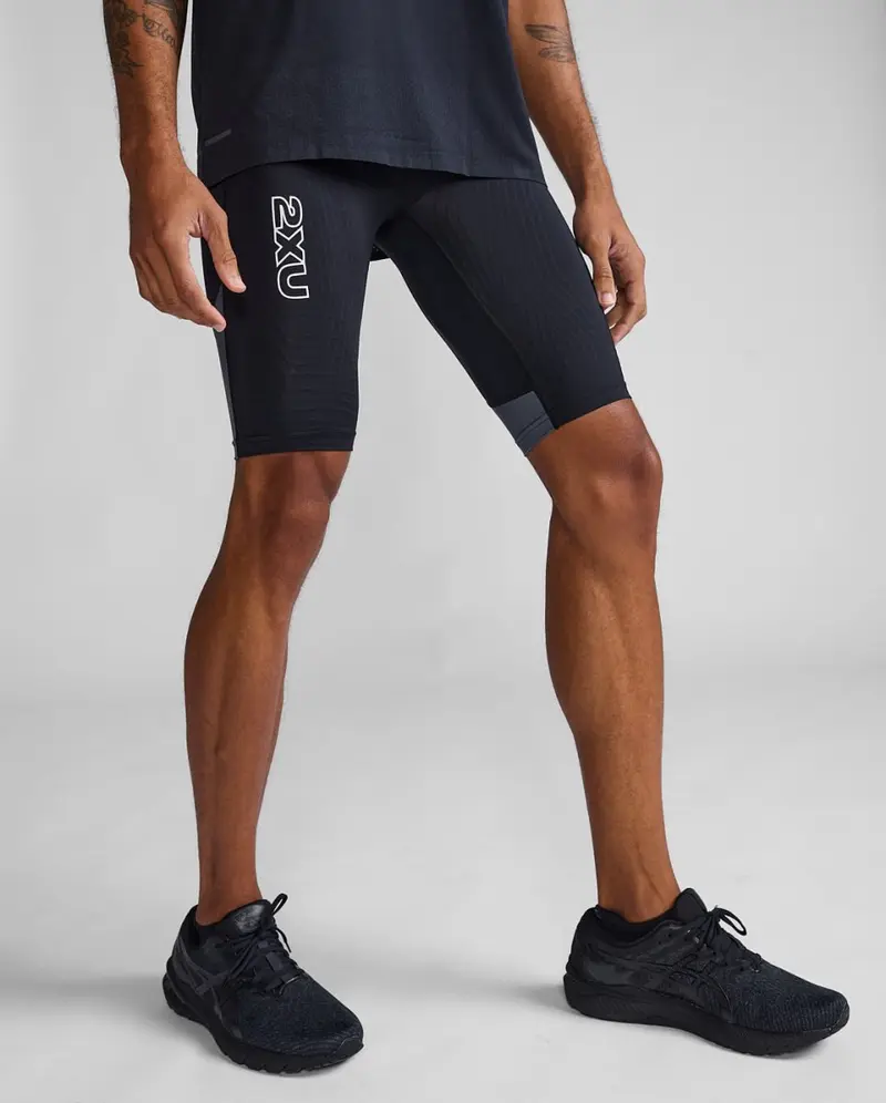 Light Speed React Shorts Herren - black/white reflective